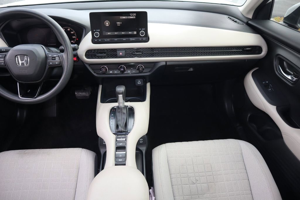 Used 2025 Honda HR-V LX image 16