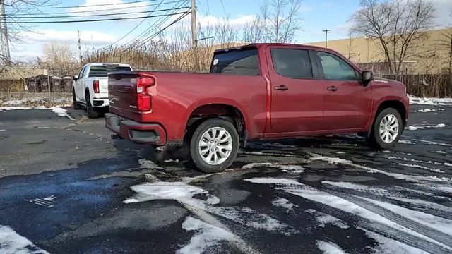 Used 2020 Chevrolet Silverado 1500 Custom w/ Custom Value Package image 8