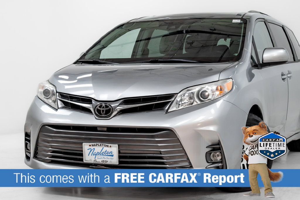 Used 2018 Toyota Sienna XLE Premium FWD image 2
