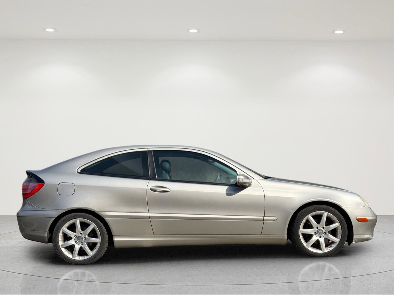 Used 2004 Mercedes-Benz C 230 Coupe image 6