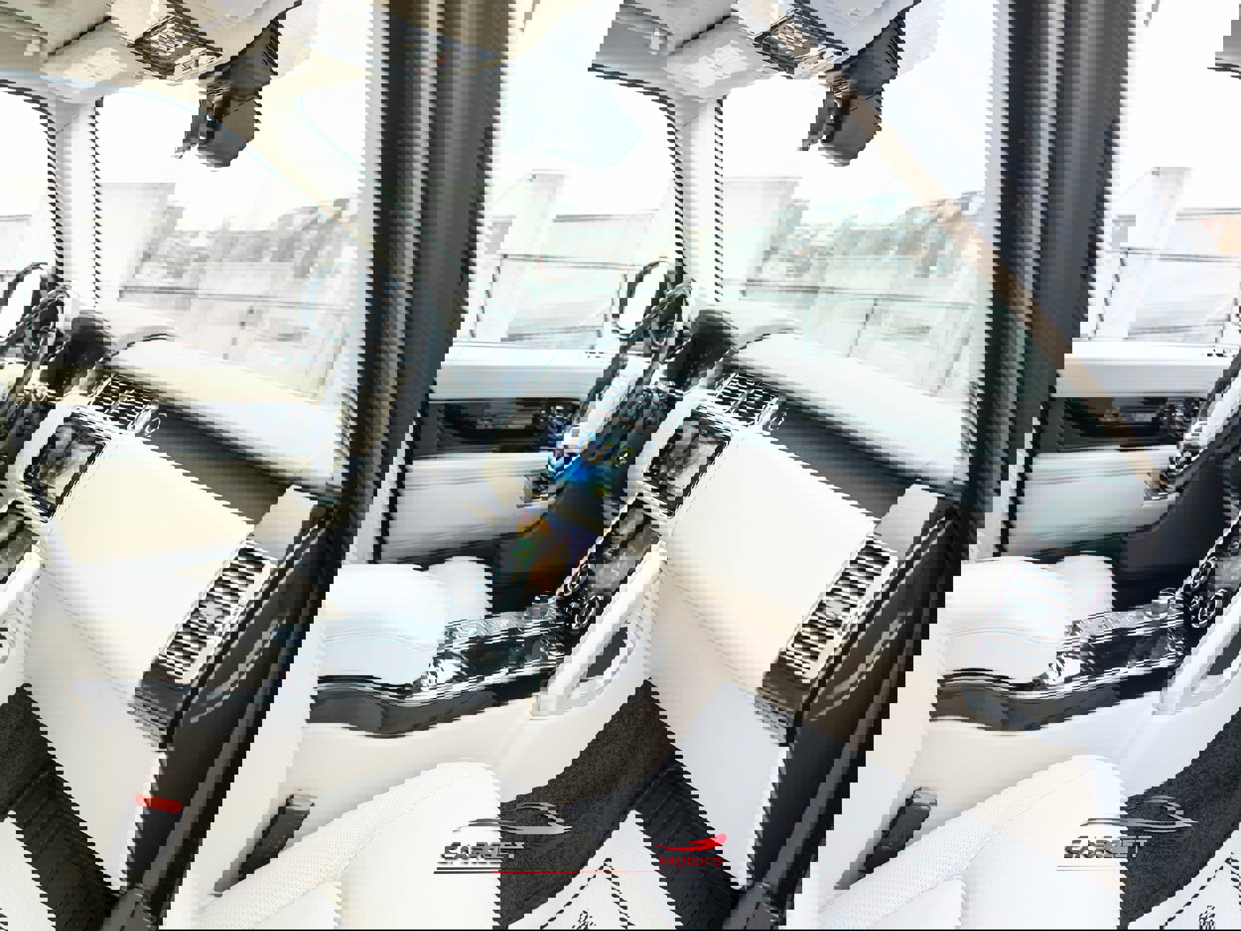 Used 2020 Land Rover Range Rover Long Wheelbase HSE image 15