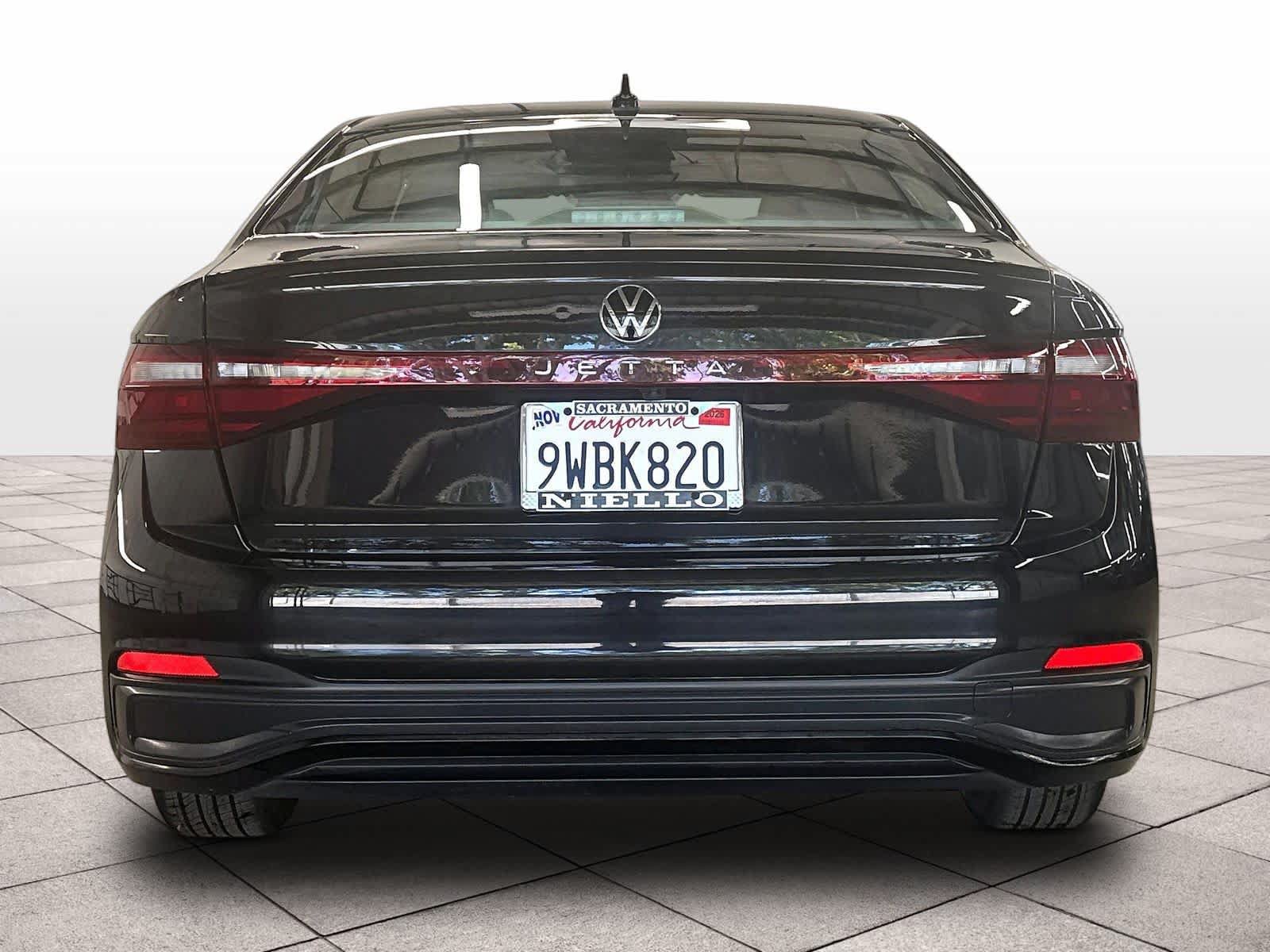 Used 2026 Volkswagen Jetta Sport FWD image 8