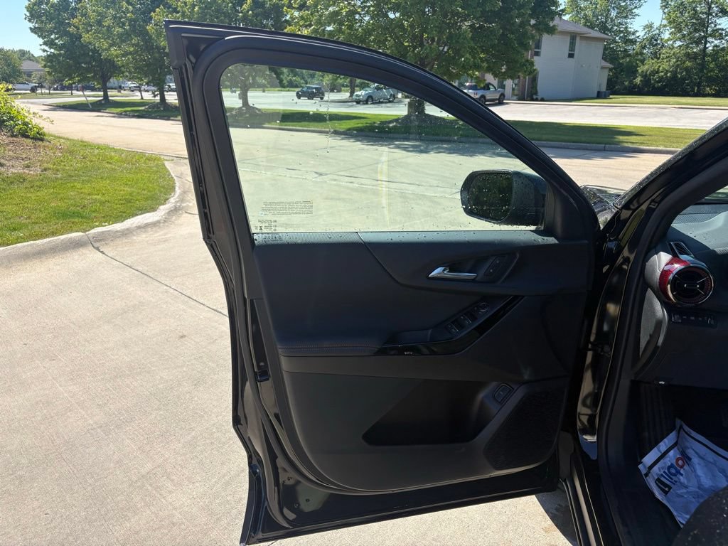 New 2026 Chevrolet Equinox RS w/ Safety and Technology Package AWD/4WD image 13