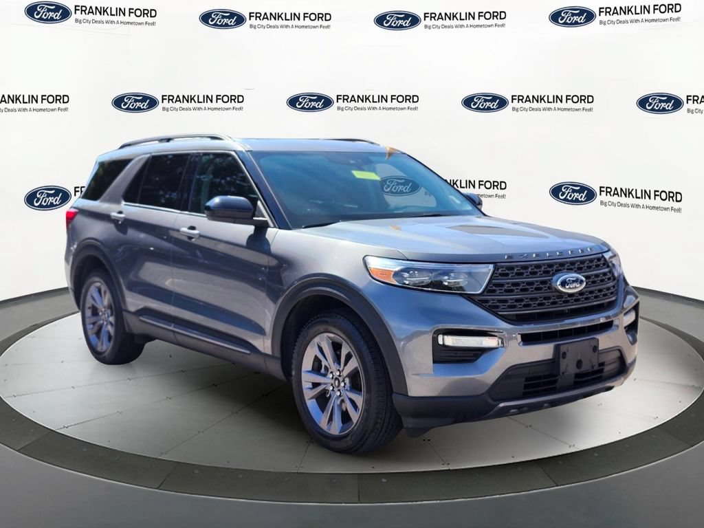 Certified 2022 Ford Explorer XLT w/ Equipment Group 202A AWD/4WD image 7