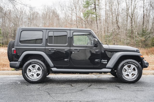 Used 2019 Jeep Wrangler Unlimited Sport S image 4