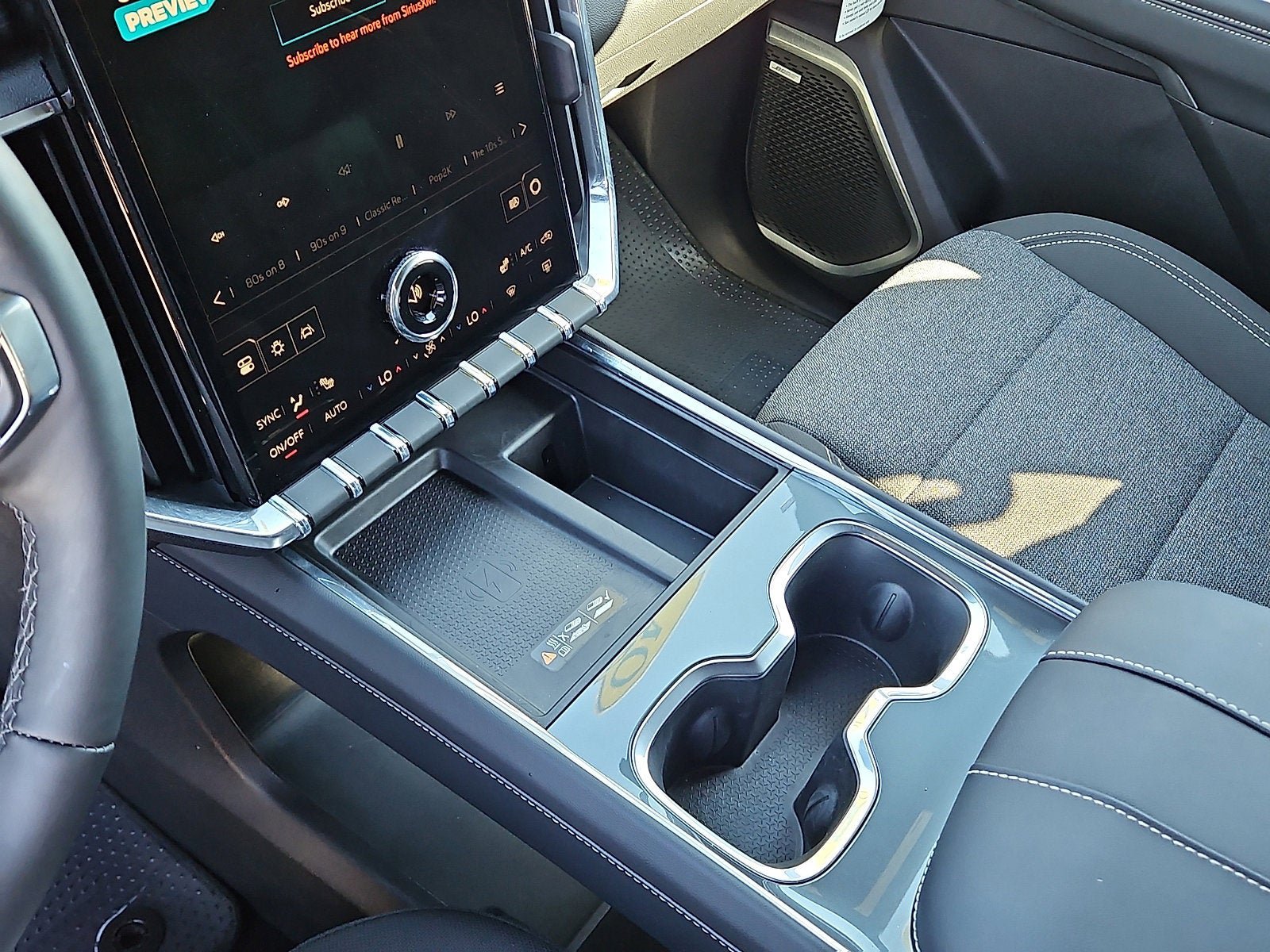 New 2026 GMC Acadia Elevation image 20