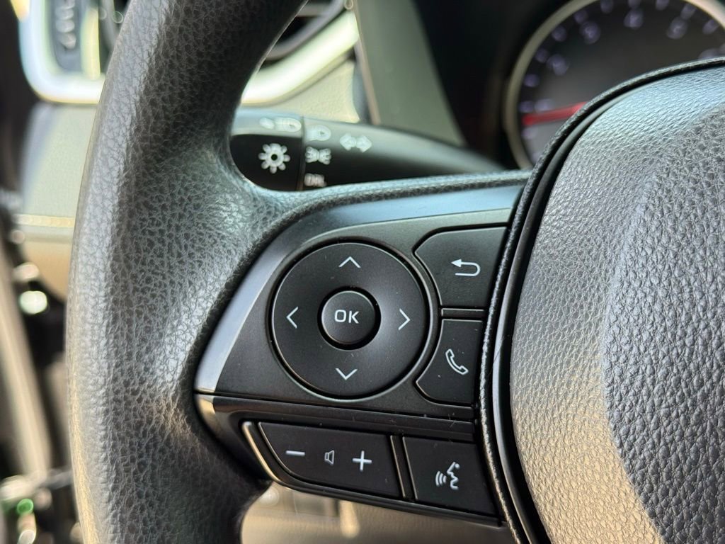 Used 2019 Toyota RAV4 LE w/ Carpet Mat Package FWD image 14