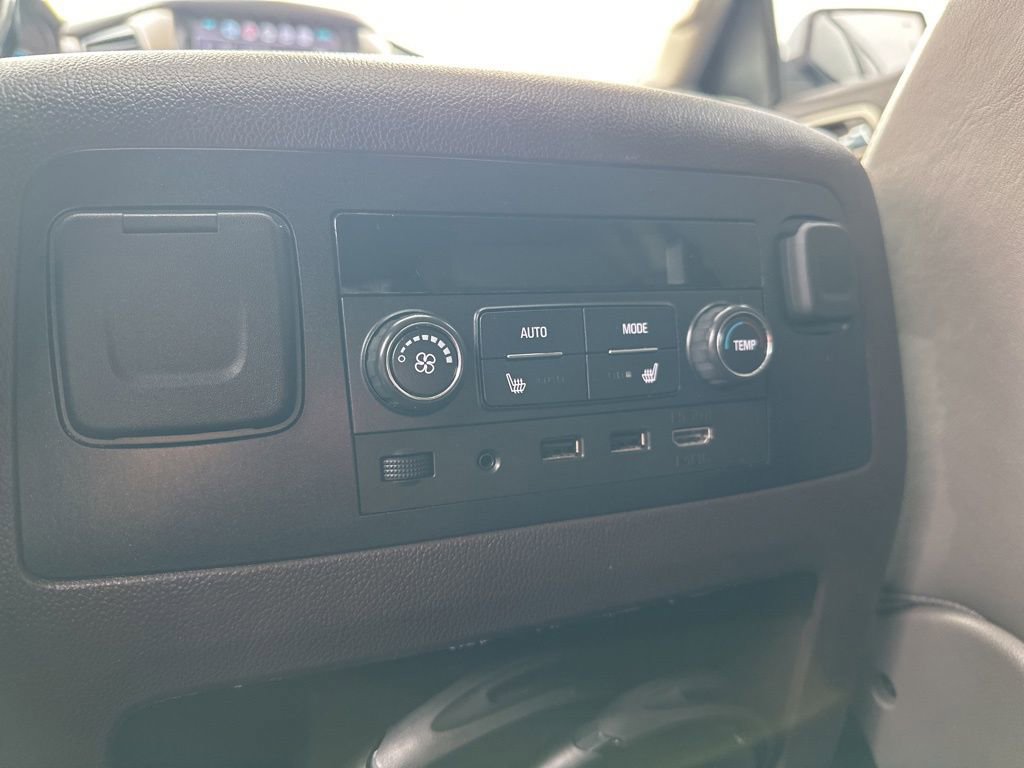 Used 2020 GMC Yukon Denali w/ Denali Ultimate Package image 35