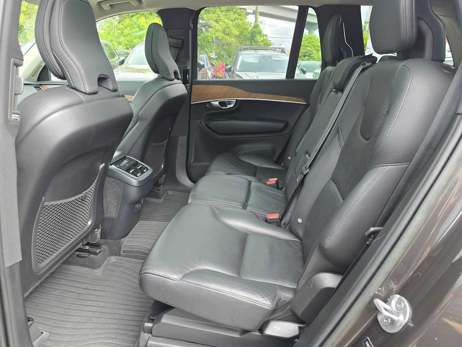 Certified 2023 Volvo XC90 B6 Plus w/ Protection Package Premier AWD/4WD image 14