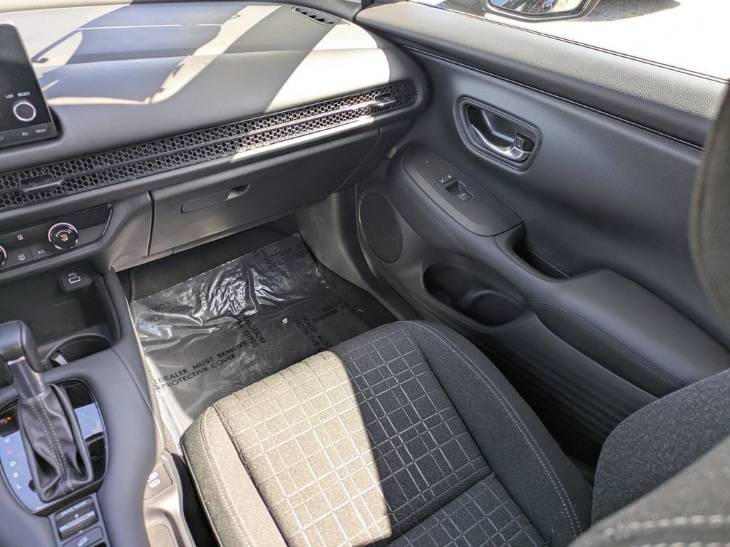 Used 2024 Honda HR-V LX image 20