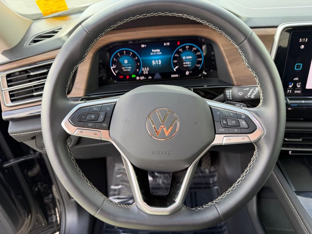 Used 2024 Volkswagen Atlas SE AWD/4WD image 23