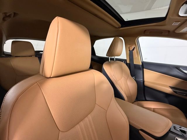 Used 2024 Lexus NX 250 FWD w/ Towing Package (2000 Lbs) image 34