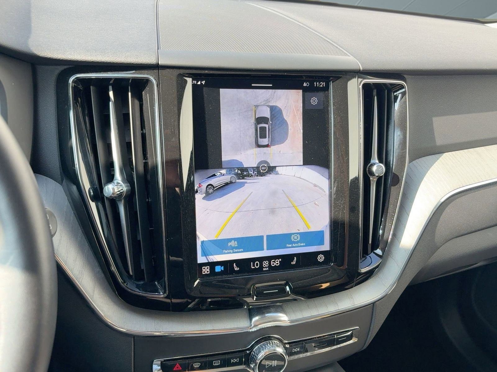 Certified 2025 Volvo XC60 B5 Plus image 25