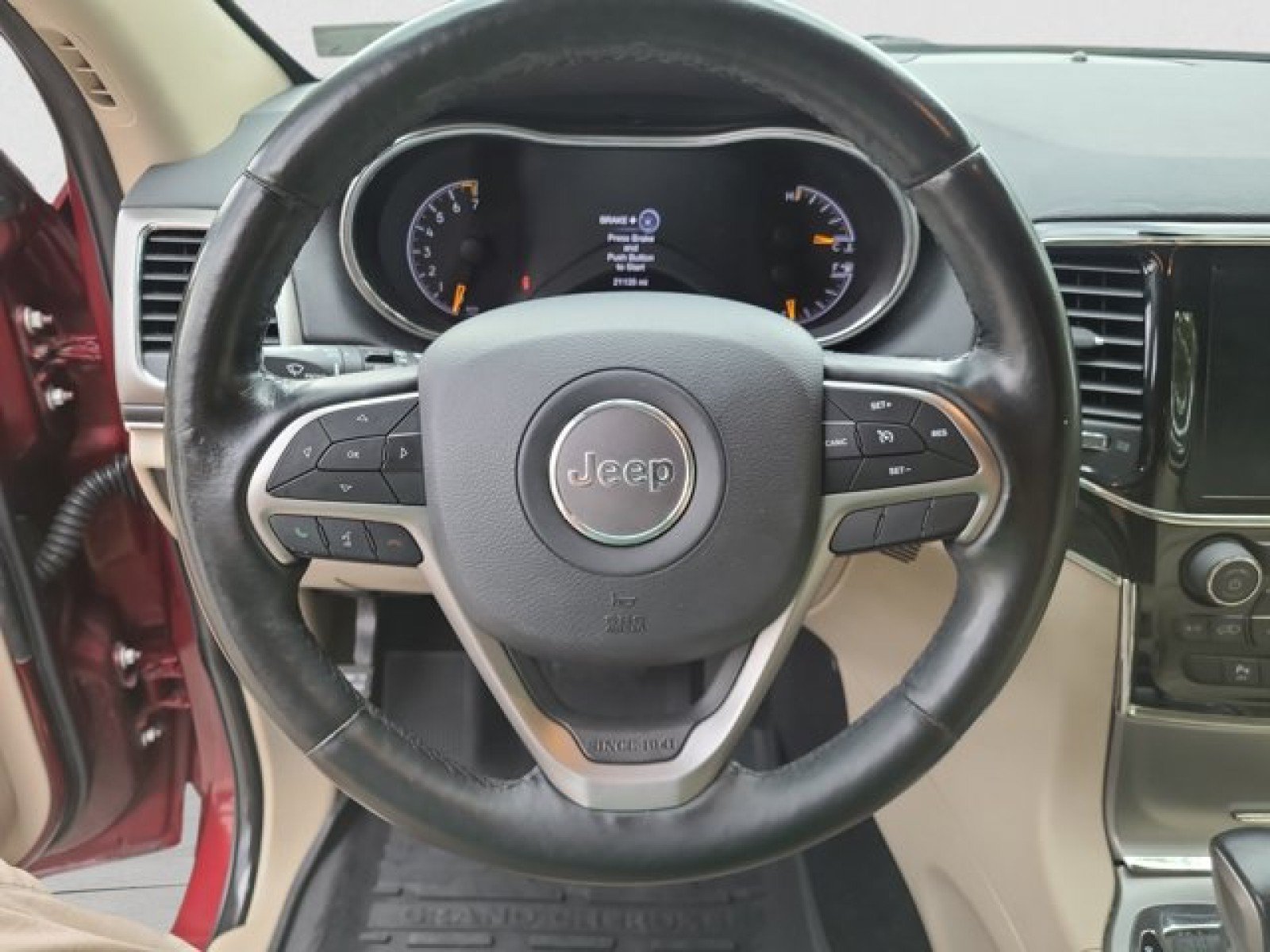 Used 2020 Jeep Grand Cherokee Limited AWD/4WD image 16