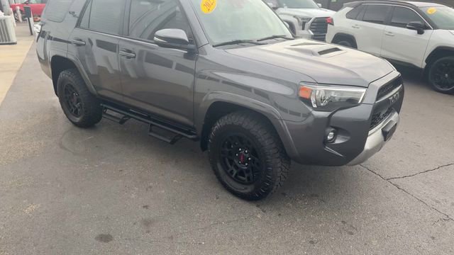 Used 2023 Toyota 4Runner TRD Off-Road Premium w/ Moonroof Package AWD/4WD image 4