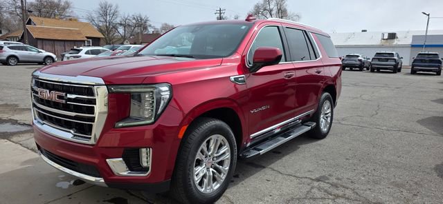 Used 2022 GMC Yukon SLT w/ Max Trailering Package image 3