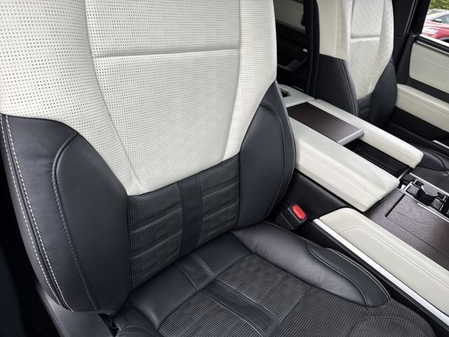 Used 2024 Toyota Sequoia Capstone AWD/4WD image 30