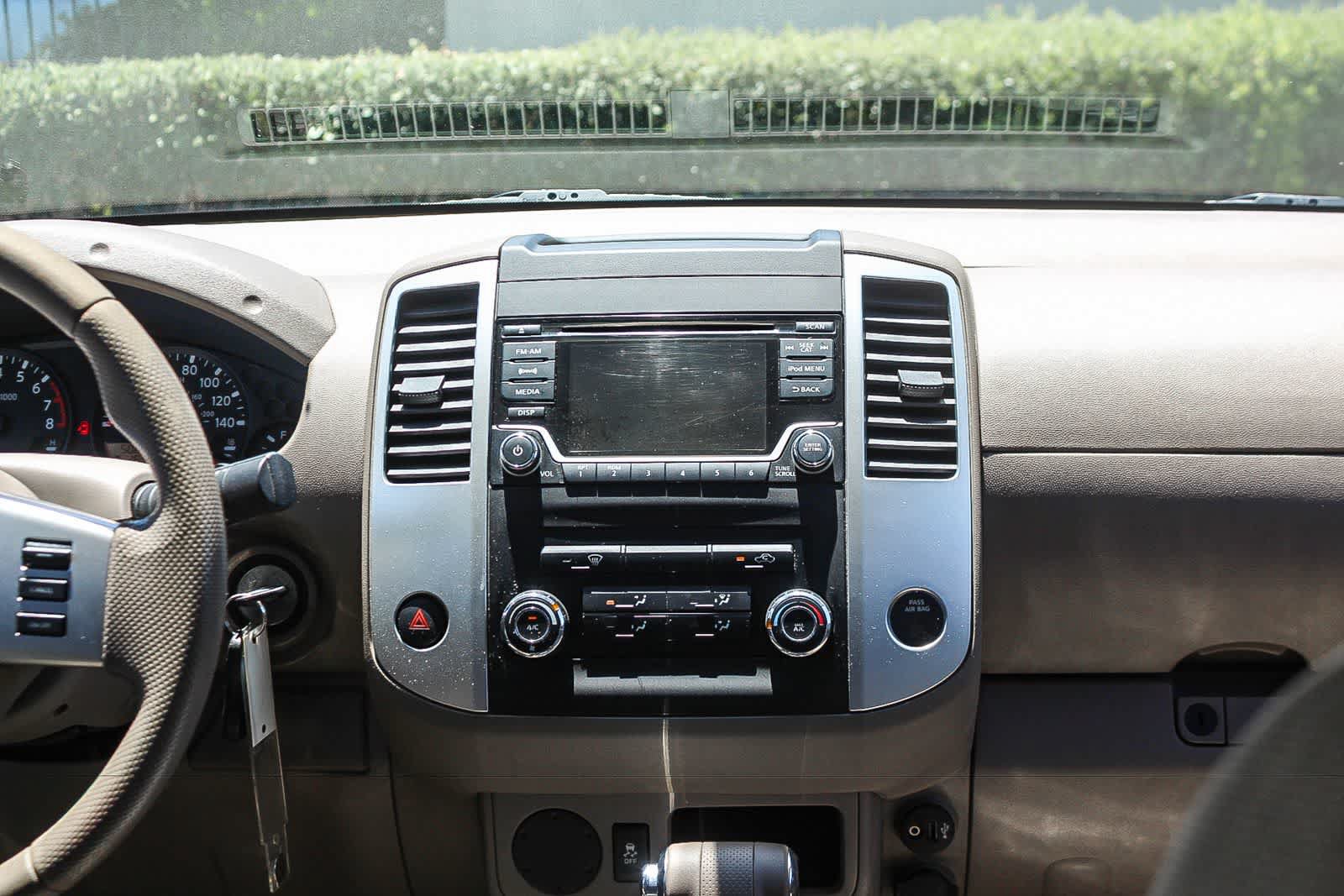 Used 2017 Nissan Frontier SV RWD image 16