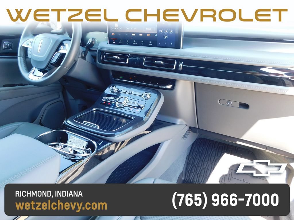Used 2023 Lincoln Nautilus Reserve AWD/4WD image 20