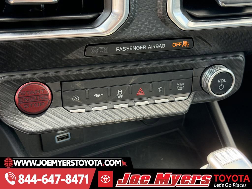 Used 2025 Ford Mustang Premium image 19