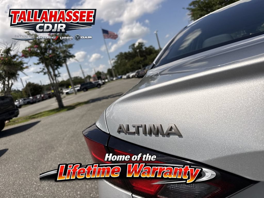 Used 2023 Nissan Altima 2.5 SV FWD image 5