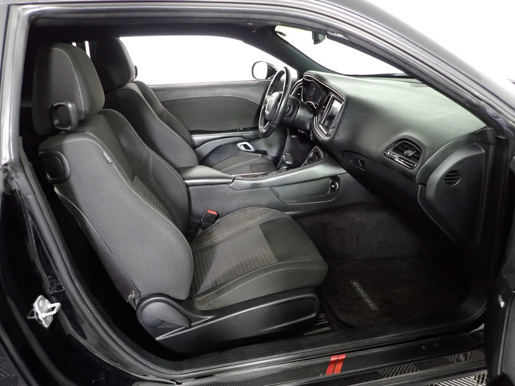 Used 2017 Dodge Challenger R/T w/ Blacktop Package RWD image 29
