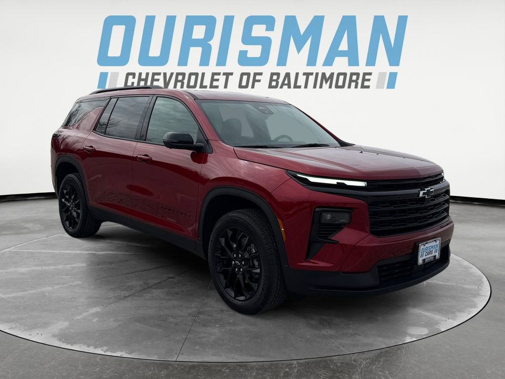 Used 2025 Chevrolet Traverse LT w/ Midnight/Sport Edition FWD image 1