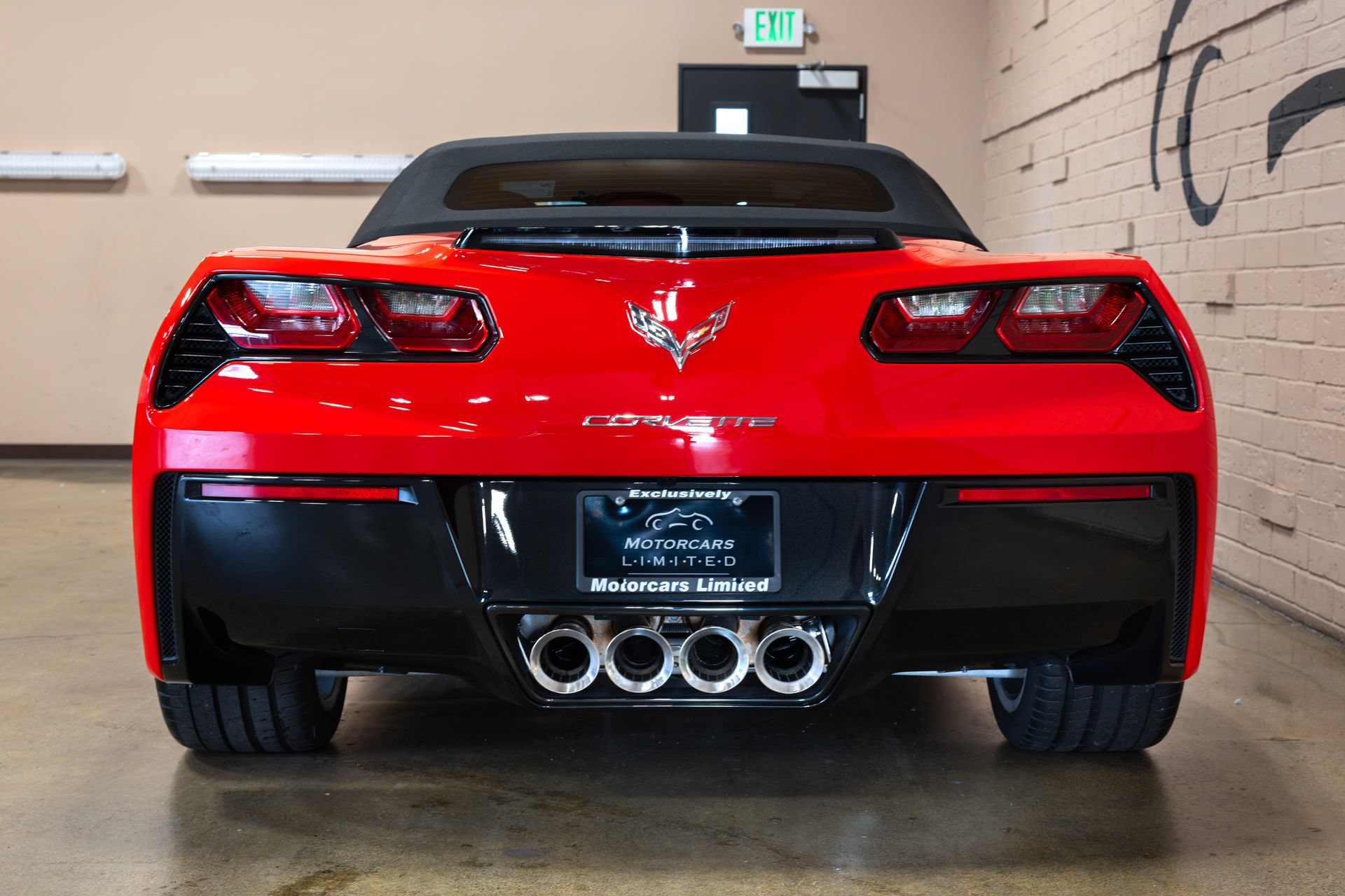 Used 2014 Chevrolet Corvette Stingray Convertible w/ 3LT Preferred Equipment Group RWD image 9