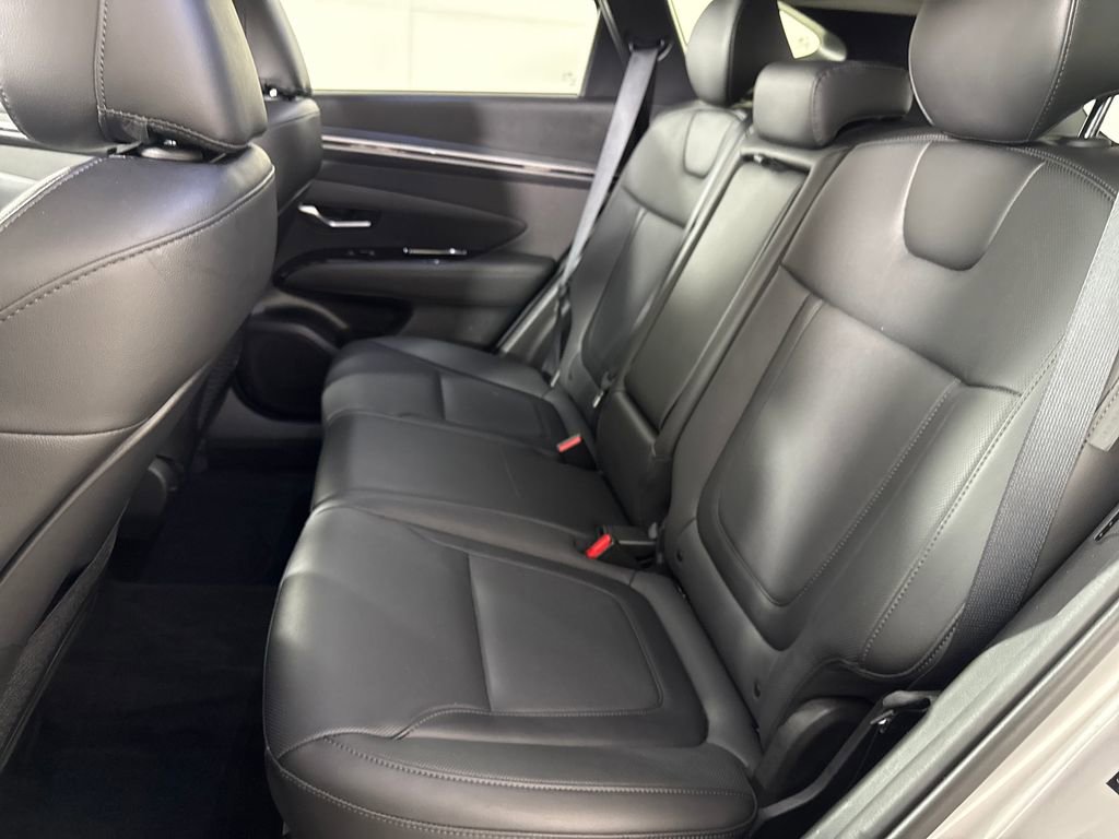 Used 2024 Hyundai Tucson Limited AWD/4WD image 15