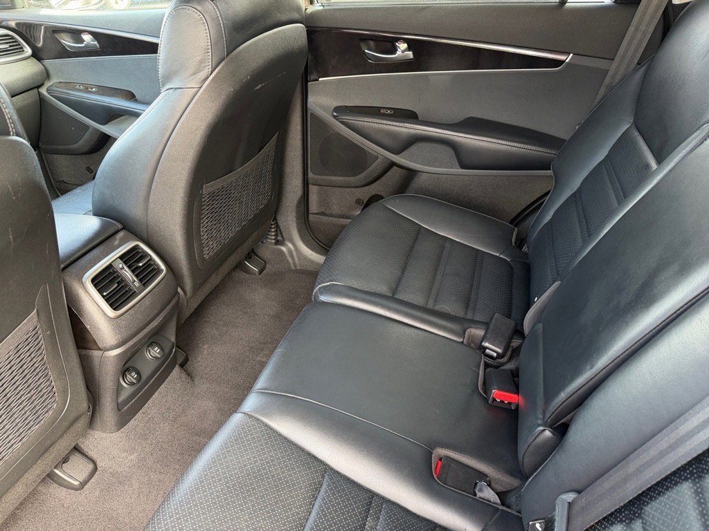 Used 2018 Kia Sorento EX image 14