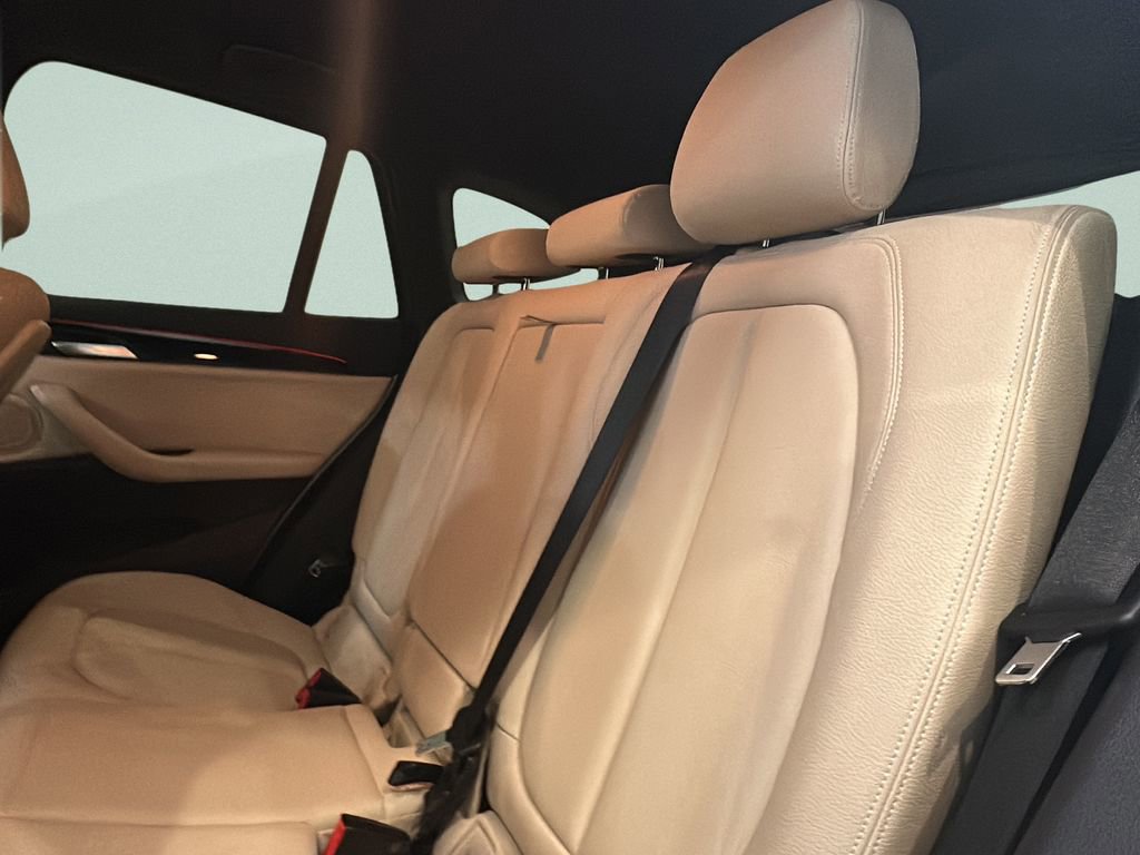 Used 2018 BMW X1 xDrive28i image 10