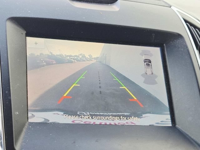Used 2020 Ford Edge Titanium FWD image 11