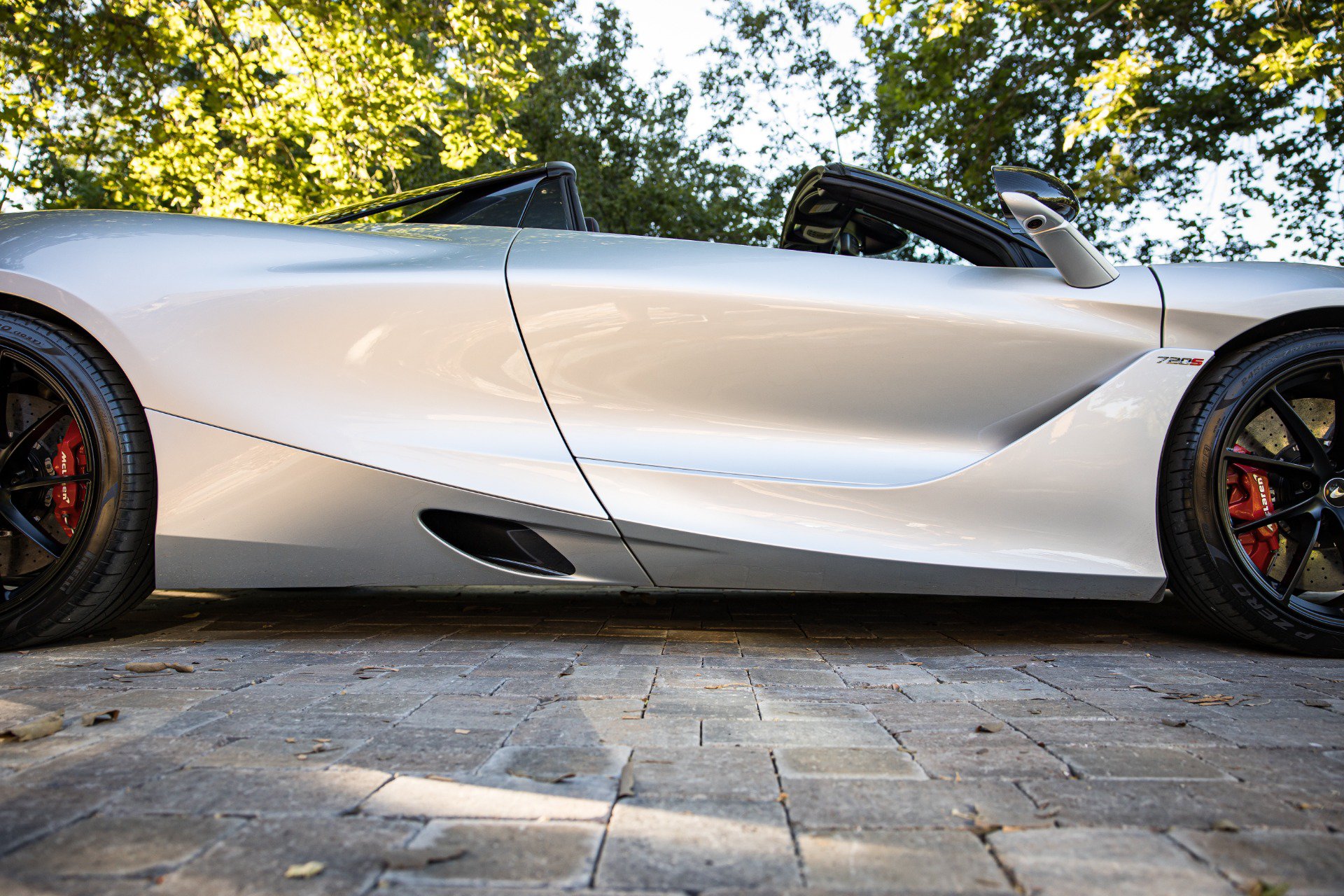 Used 2021 McLaren 720S Performance RWD image 15