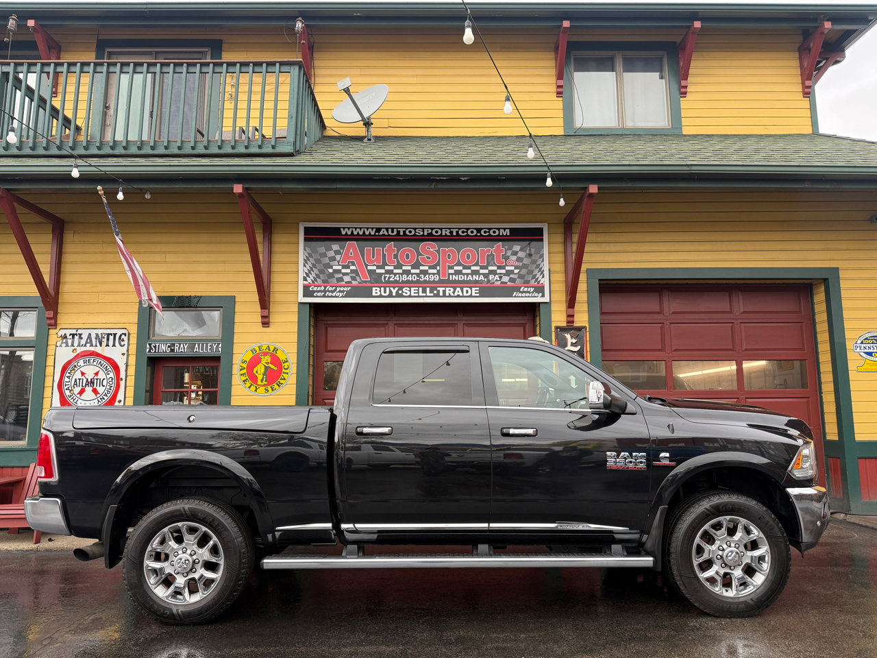 Used 2016 RAM 3500 Laramie Longhorn image 2
