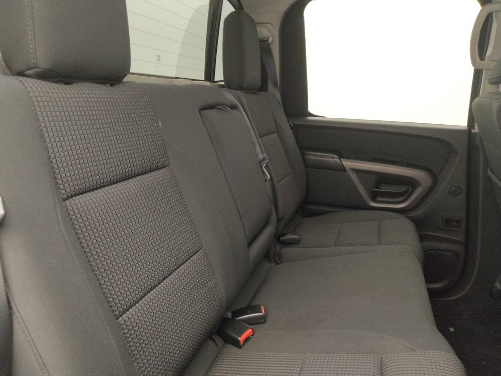 Used 2015 Nissan Titan SV w/ SV Value Truck Package RWD image 19