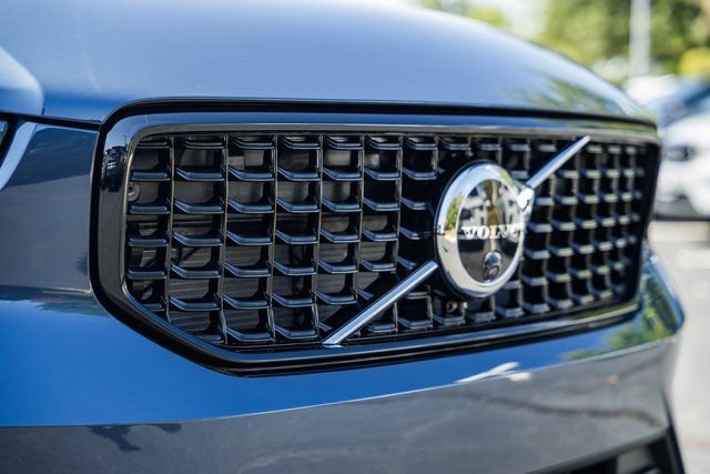Used 2026 Volvo XC40 B5 Ultra w/ Protection Package Premier AWD/4WD image 11