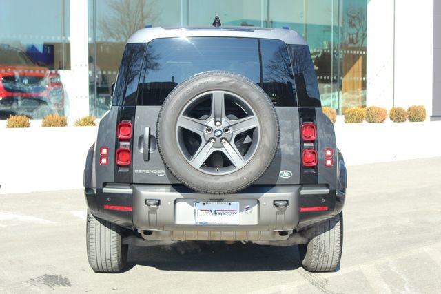 Used 2022 Land Rover Defender 110 X-Dynamic HSE image 7