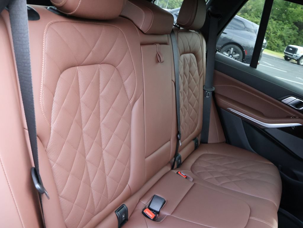 Used 2026 BMW X5 xDrive40i AWD/4WD image 36