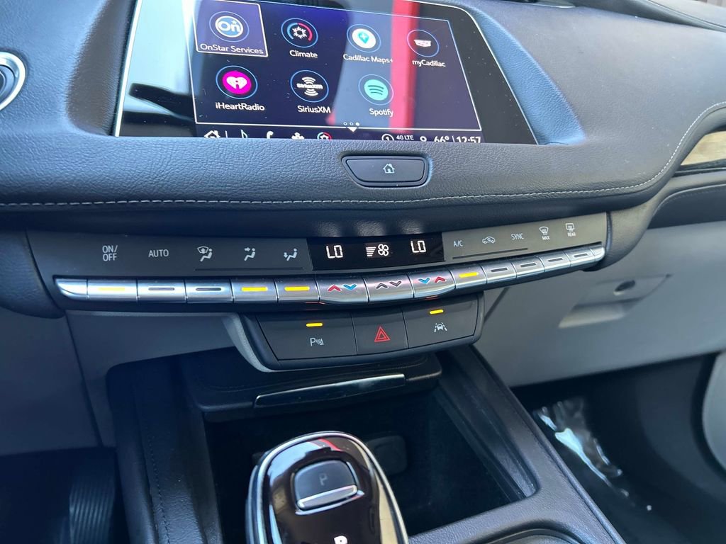 Used 2023 Cadillac XT4 Premium Luxury AWD/4WD image 35