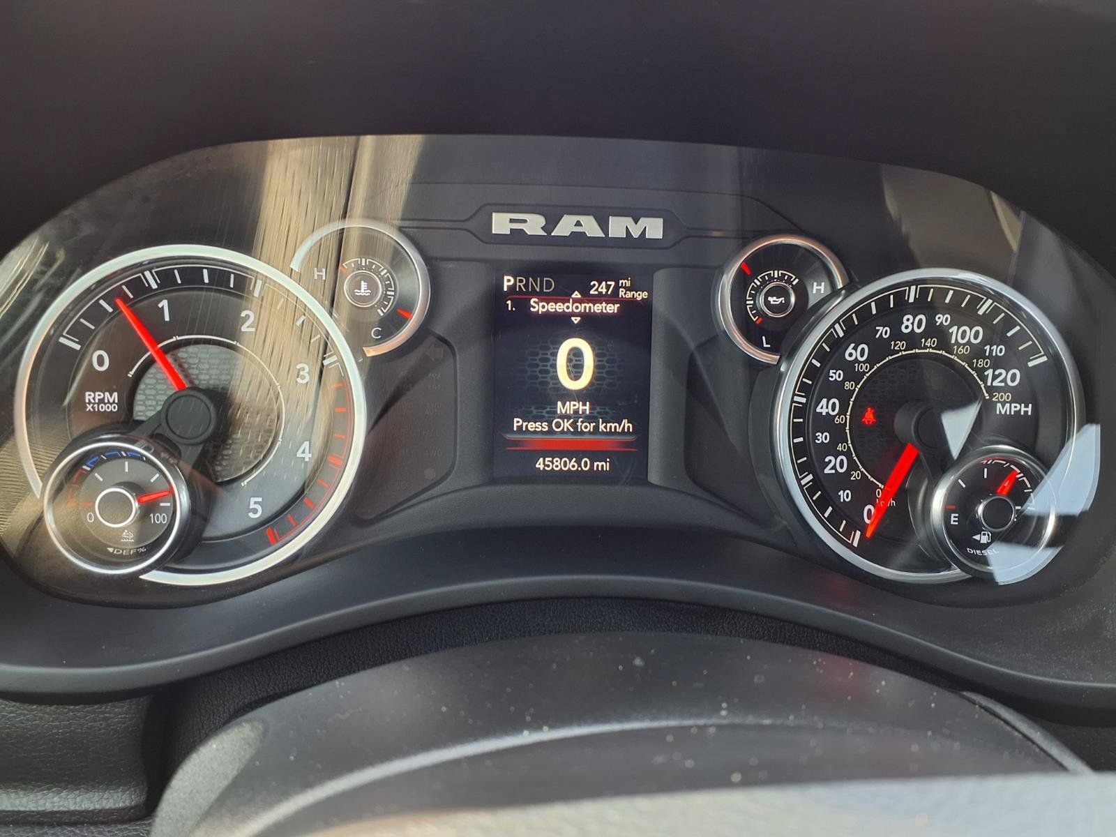 Used 2024 RAM 3500 Tradesman w/ Chrome Appearance Group AWD/4WD image 13