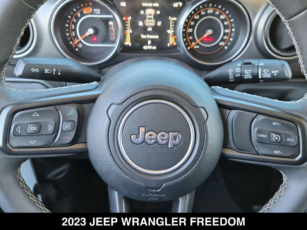 Used 2023 Jeep Wrangler Sport AWD/4WD image 12
