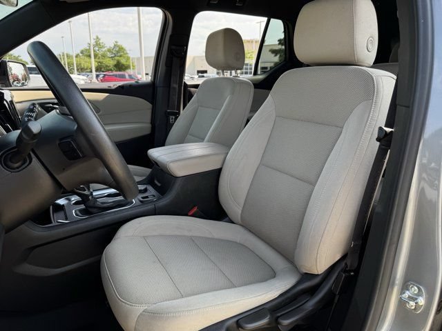 Used 2023 Chevrolet Traverse LS FWD image 28