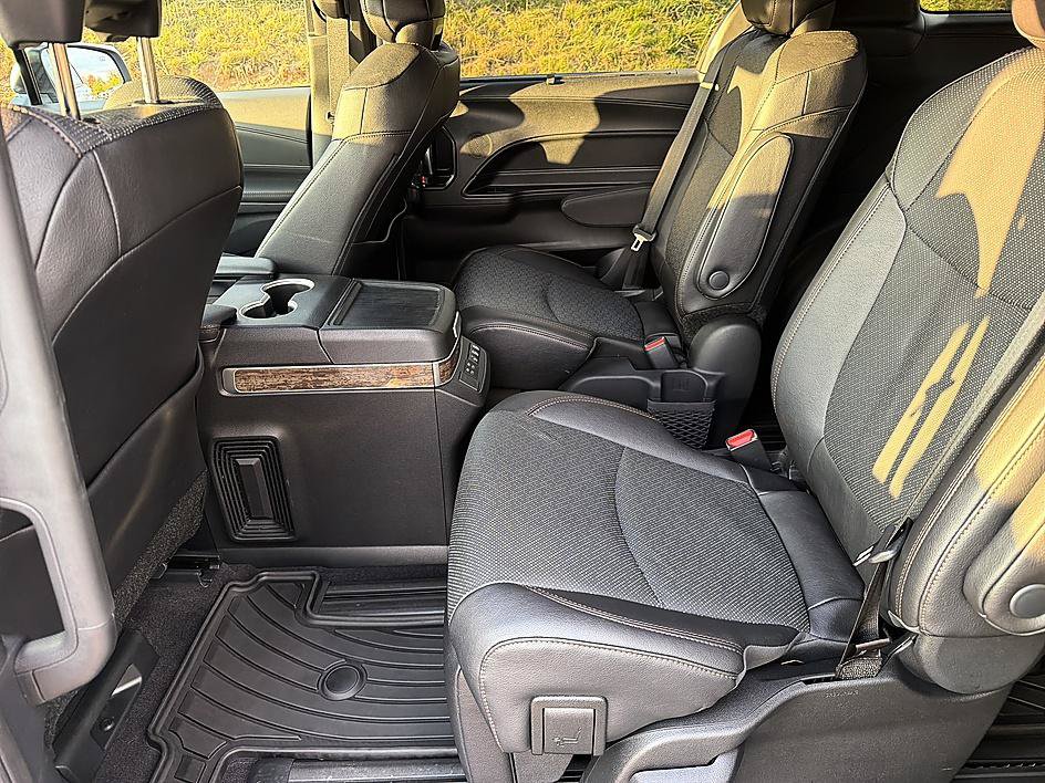 Certified 2026 Toyota Sienna Platinum AWD/4WD image 12