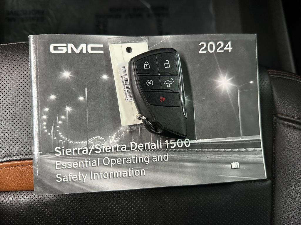 Used 2024 GMC Sierra 1500 AT4 w/ Technology Package AWD/4WD image 39