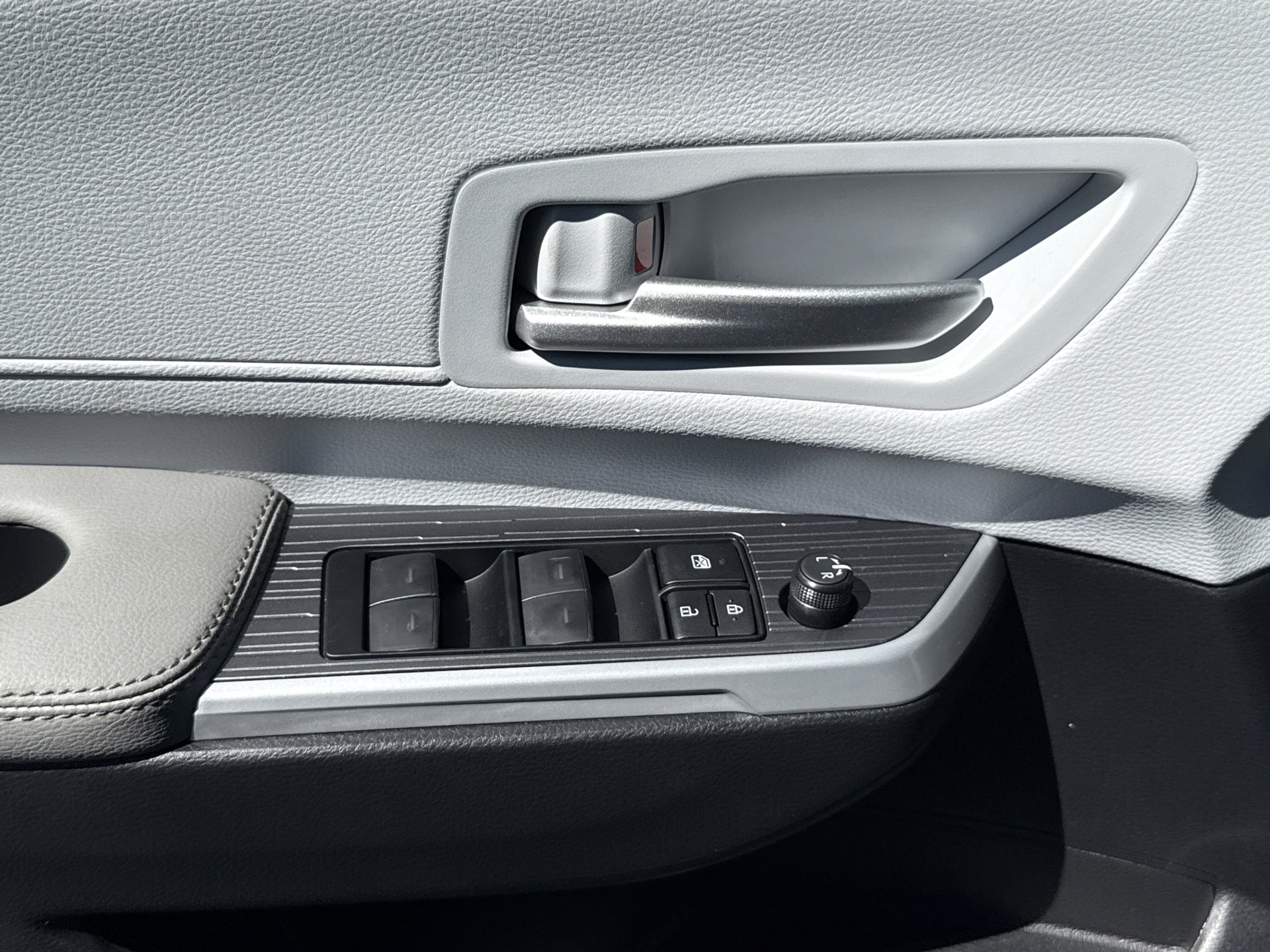 Certified 2026 Toyota Sienna XLE image 26