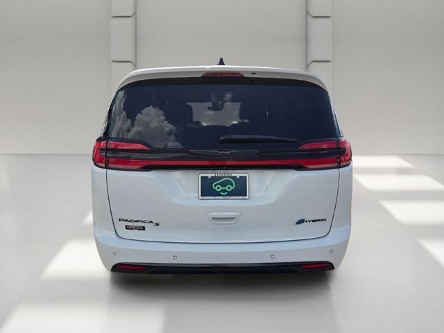 Used 2024 Chrysler Pacifica Limited FWD image 4