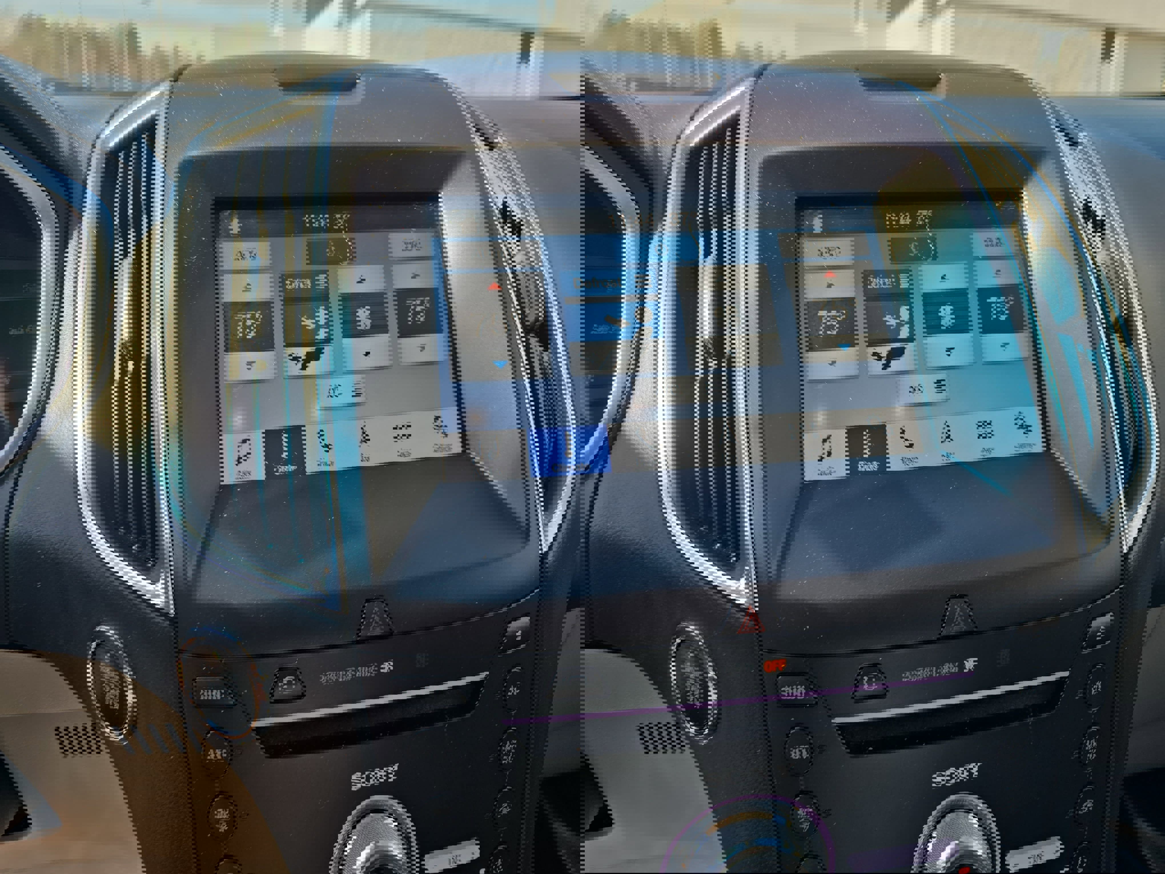 Used 2018 Ford Edge Titanium w/ Equipment Group 302A image 24