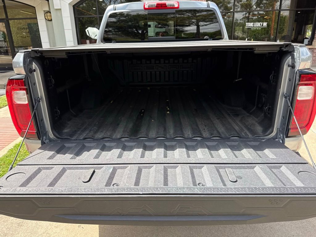 Used 2024 GMC Canyon Denali AWD/4WD image 14