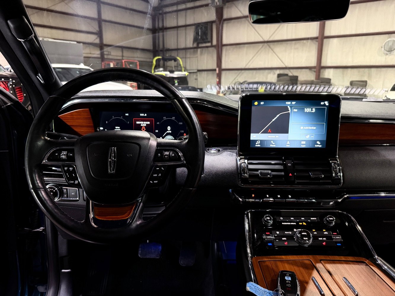 Used 2019 Lincoln Navigator Select w/ Technology Package RWD image 30