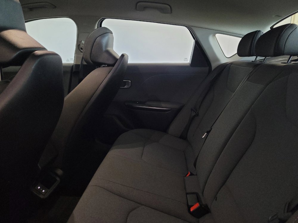 Used 2025 Kia K4 FWD image 18